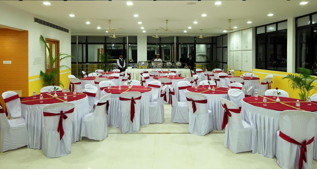 Hotel Green Dreams Kochi Zewnętrze zdjęcie