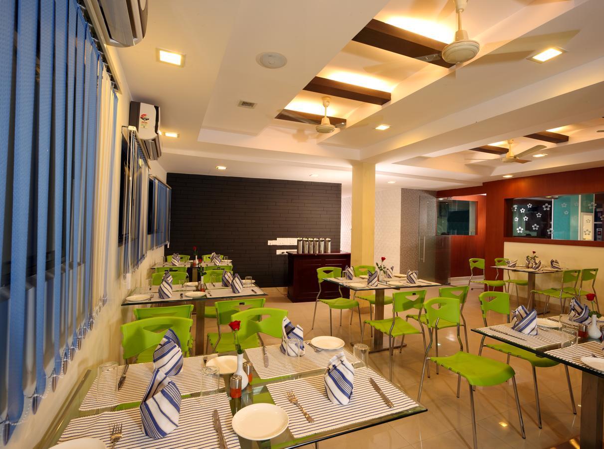 Hotel Green Dreams Kochi Zewnętrze zdjęcie