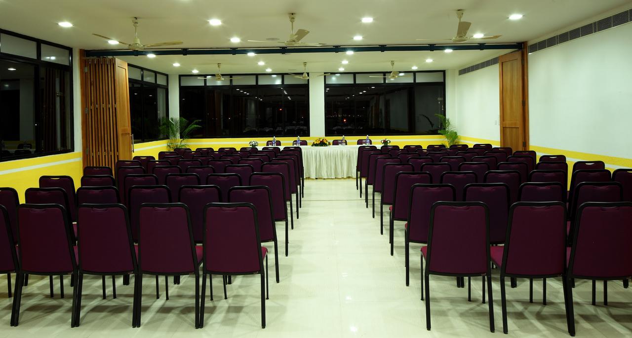 Hotel Green Dreams Kochi Zewnętrze zdjęcie